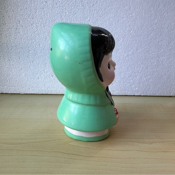 Light Green Riding Hood Vintage Ceramic Coin Bank - Picture 10 of 11